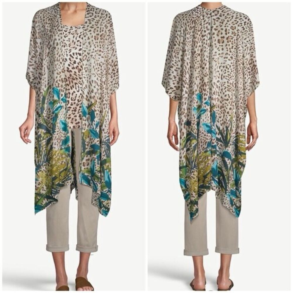 Chicos Leopard & Palms print floral Kimono One size
